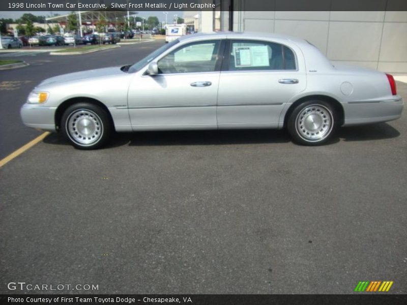 Silver Frost Metallic / Light Graphite 1998 Lincoln Town Car Executive