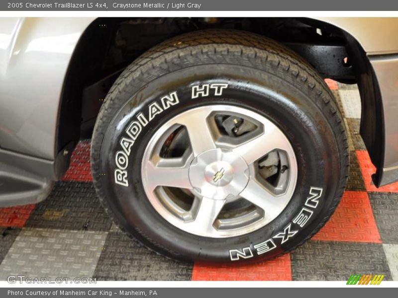 Graystone Metallic / Light Gray 2005 Chevrolet TrailBlazer LS 4x4