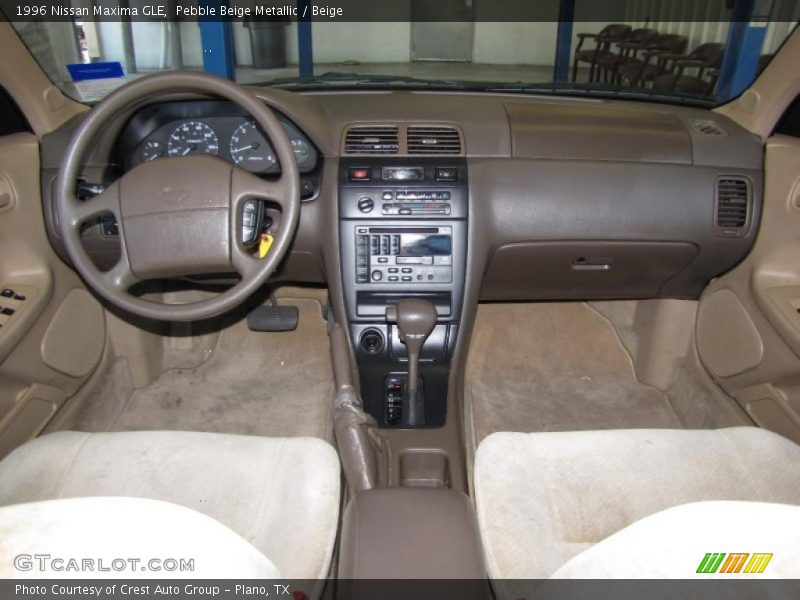 Pebble Beige Metallic / Beige 1996 Nissan Maxima GLE