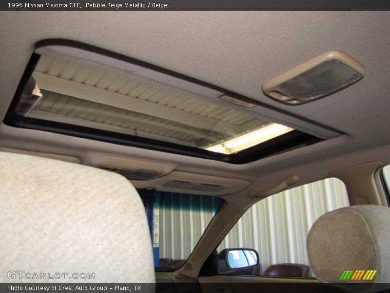 Pebble Beige Metallic / Beige 1996 Nissan Maxima GLE