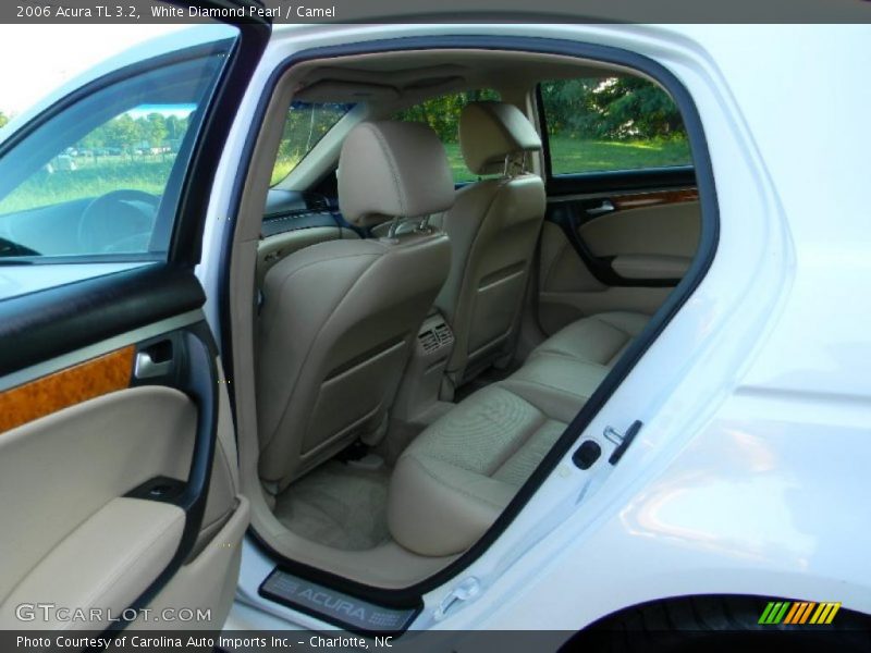 White Diamond Pearl / Camel 2006 Acura TL 3.2