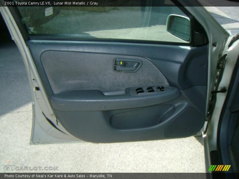 Lunar Mist Metallic / Gray 2001 Toyota Camry LE V6