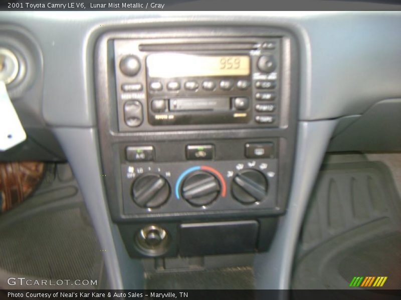 Lunar Mist Metallic / Gray 2001 Toyota Camry LE V6