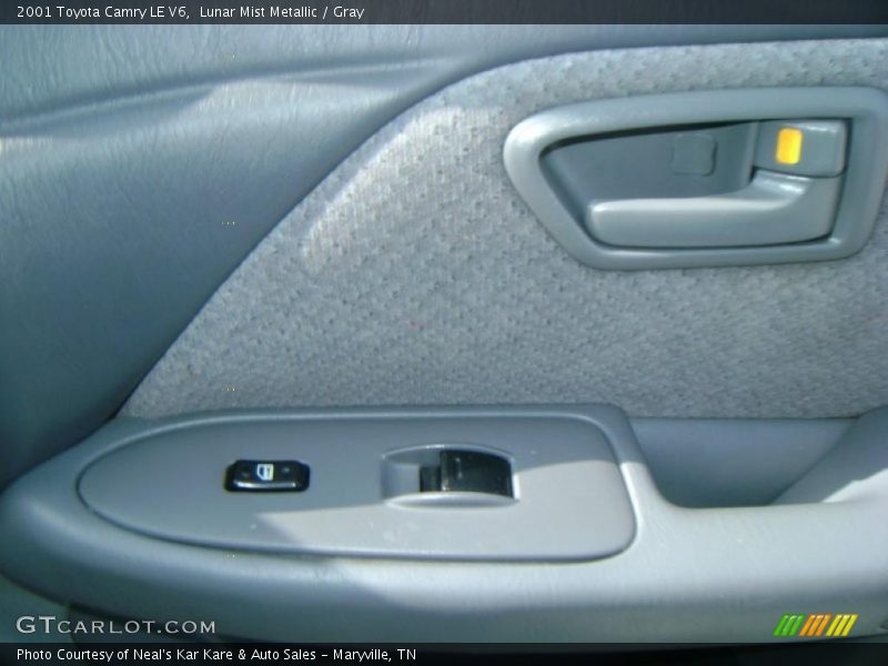 Lunar Mist Metallic / Gray 2001 Toyota Camry LE V6