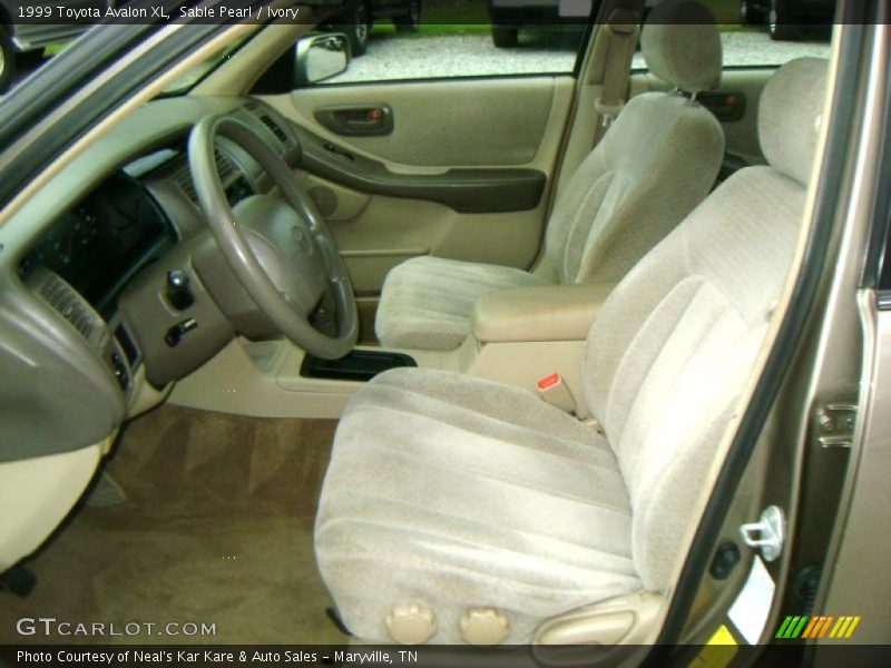 Sable Pearl / Ivory 1999 Toyota Avalon XL