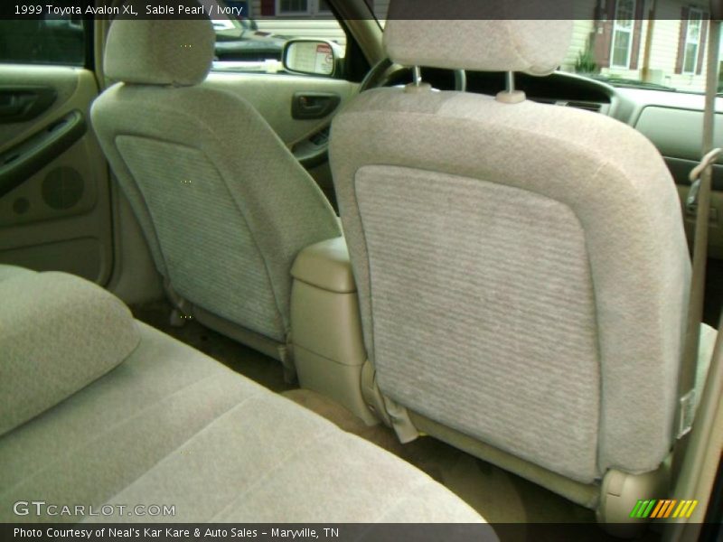 Sable Pearl / Ivory 1999 Toyota Avalon XL