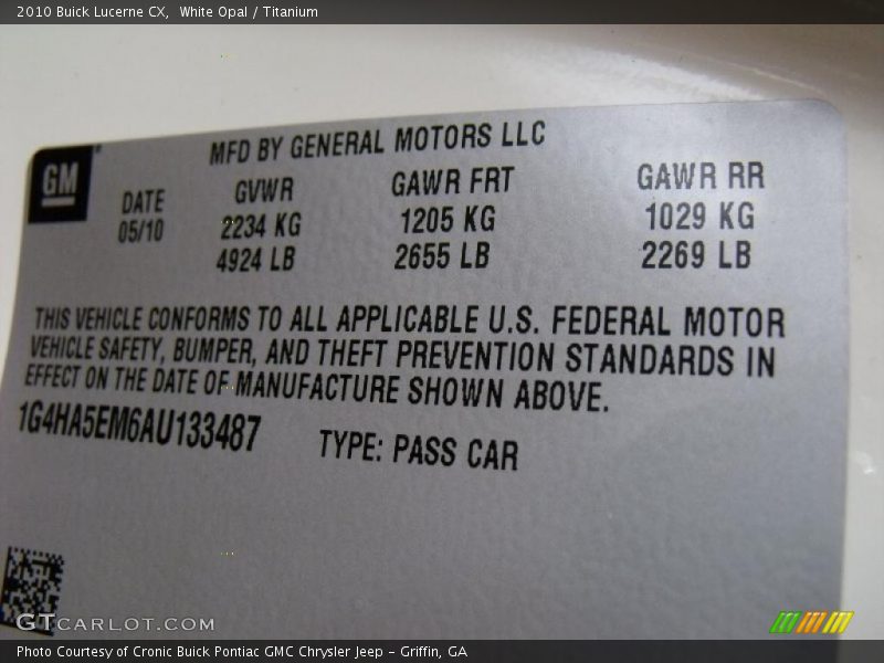 White Opal / Titanium 2010 Buick Lucerne CX