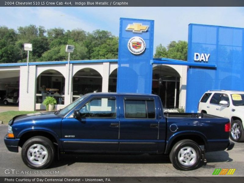 Indigo Blue Metallic / Graphite 2004 Chevrolet S10 LS Crew Cab 4x4