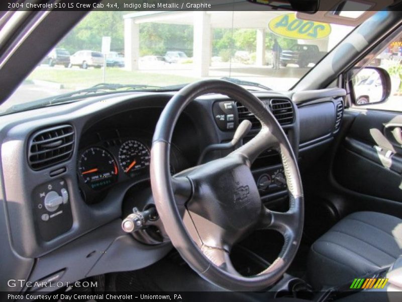 Indigo Blue Metallic / Graphite 2004 Chevrolet S10 LS Crew Cab 4x4