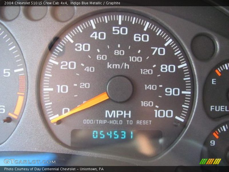 Indigo Blue Metallic / Graphite 2004 Chevrolet S10 LS Crew Cab 4x4