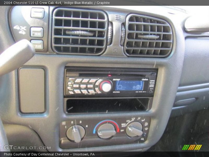 Indigo Blue Metallic / Graphite 2004 Chevrolet S10 LS Crew Cab 4x4