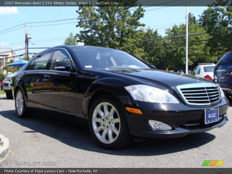Black / Grey/Dark Grey 2007 Mercedes-Benz S 550 4Matic Sedan