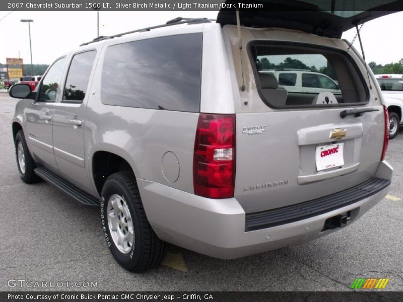 Silver Birch Metallic / Light Titanium/Dark Titanium 2007 Chevrolet Suburban 1500 LT