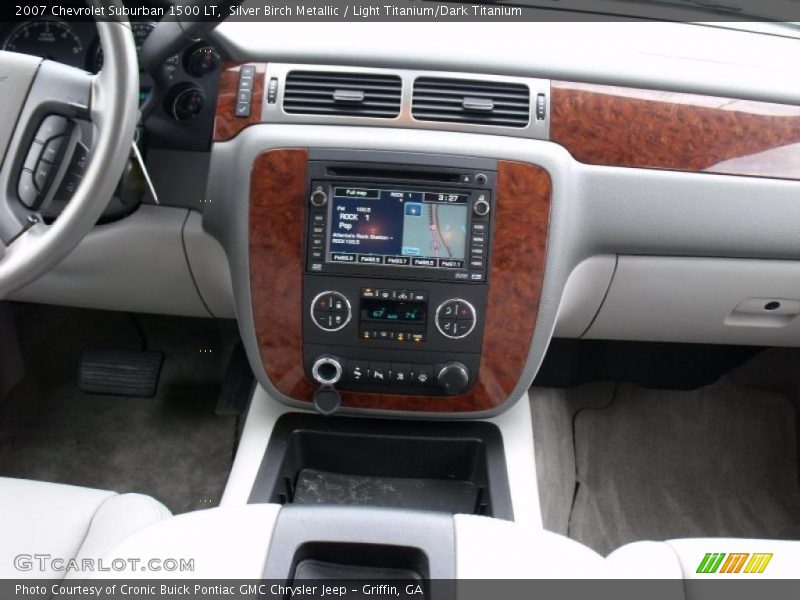 Silver Birch Metallic / Light Titanium/Dark Titanium 2007 Chevrolet Suburban 1500 LT