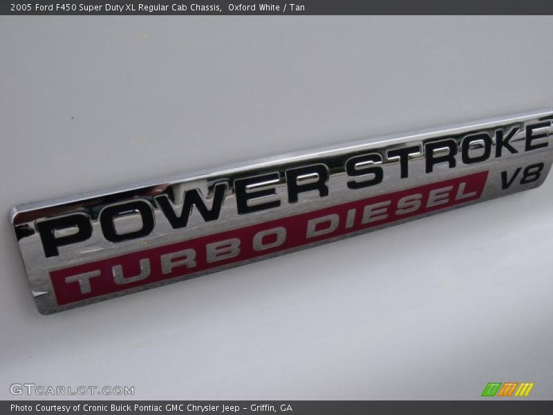 Oxford White / Tan 2005 Ford F450 Super Duty XL Regular Cab Chassis