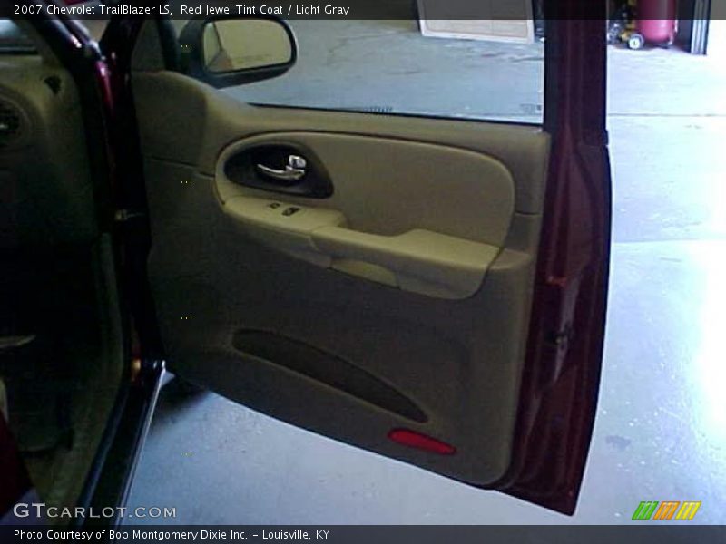 Red Jewel Tint Coat / Light Gray 2007 Chevrolet TrailBlazer LS