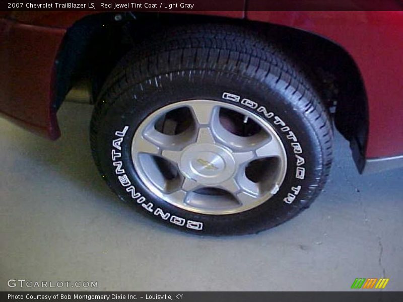 Red Jewel Tint Coat / Light Gray 2007 Chevrolet TrailBlazer LS