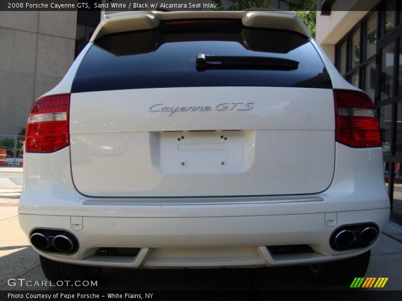 Sand White / Black w/ Alcantara Seat Inlay 2008 Porsche Cayenne GTS