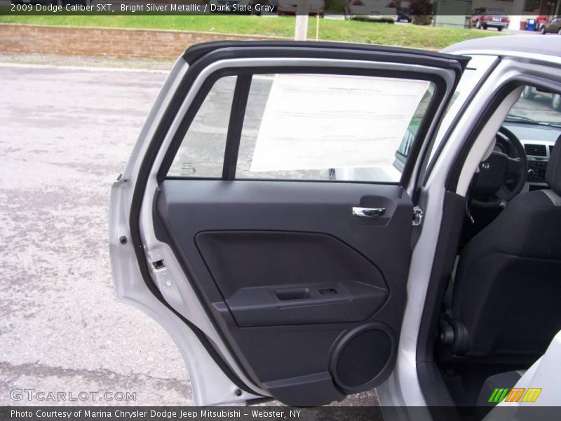 Bright Silver Metallic / Dark Slate Gray 2009 Dodge Caliber SXT