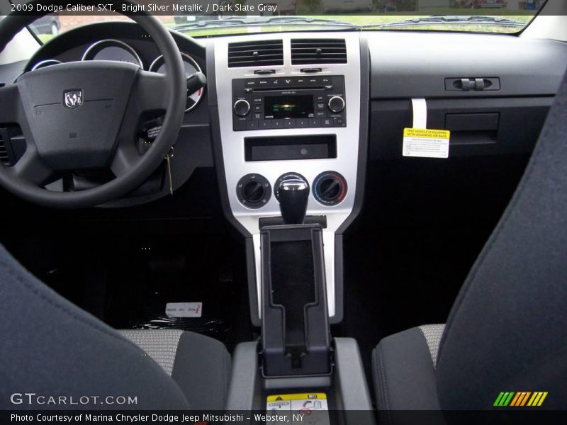 Bright Silver Metallic / Dark Slate Gray 2009 Dodge Caliber SXT