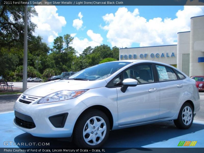 Ingot Silver Metallic / Light Stone/Charcoal Black Cloth 2011 Ford Fiesta S Sedan
