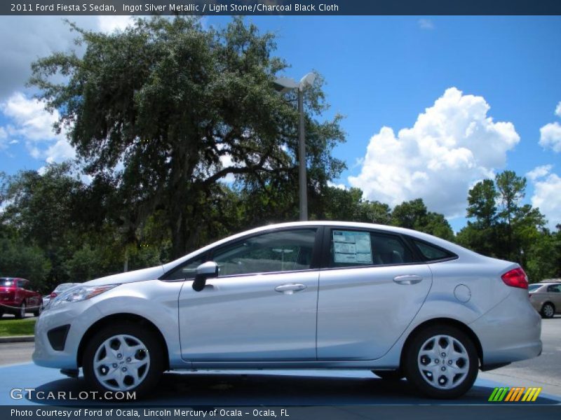 Ingot Silver Metallic / Light Stone/Charcoal Black Cloth 2011 Ford Fiesta S Sedan