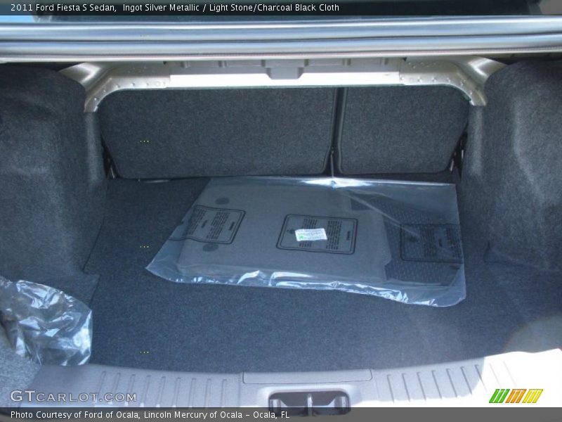 Ingot Silver Metallic / Light Stone/Charcoal Black Cloth 2011 Ford Fiesta S Sedan