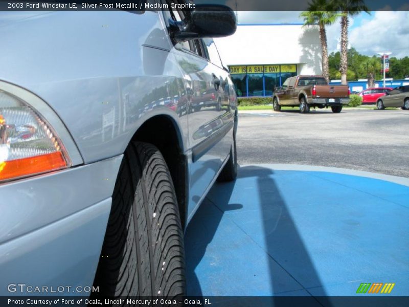 Silver Frost Metallic / Medium Graphite 2003 Ford Windstar LE