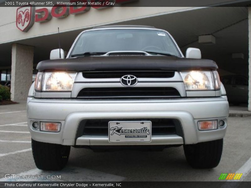 Millennium Silver Metallic / Gray 2001 Toyota 4Runner SR5