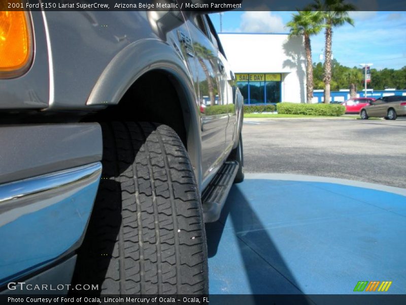 Arizona Beige Metallic / Medium Parchment 2001 Ford F150 Lariat SuperCrew