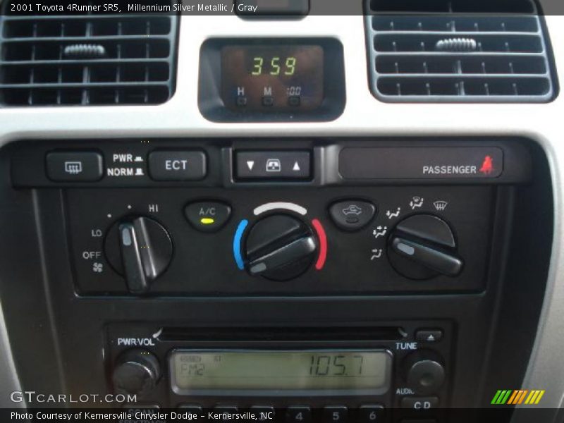 Millennium Silver Metallic / Gray 2001 Toyota 4Runner SR5