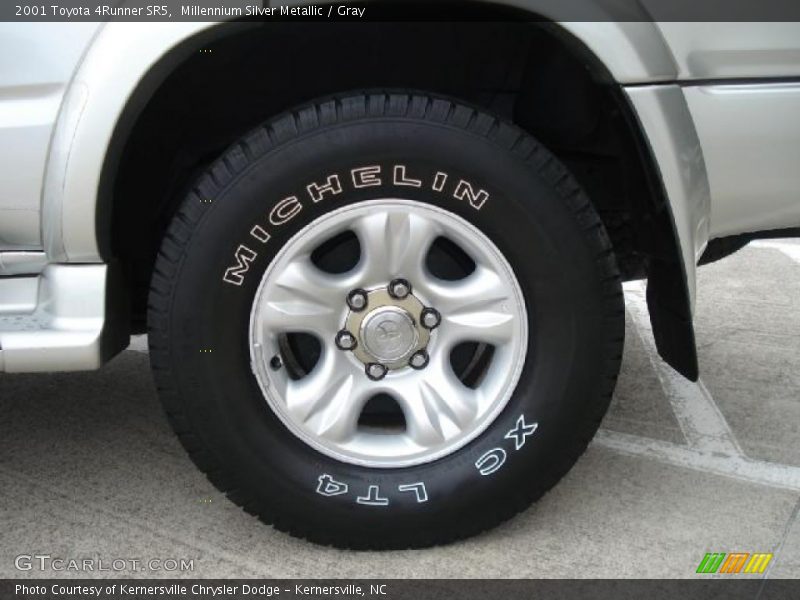 Millennium Silver Metallic / Gray 2001 Toyota 4Runner SR5