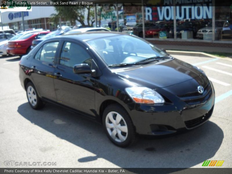 Black Sand Pearl / Bisque 2007 Toyota Yaris Sedan