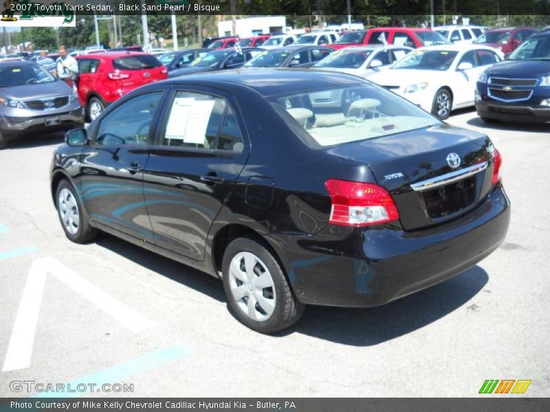 Black Sand Pearl / Bisque 2007 Toyota Yaris Sedan