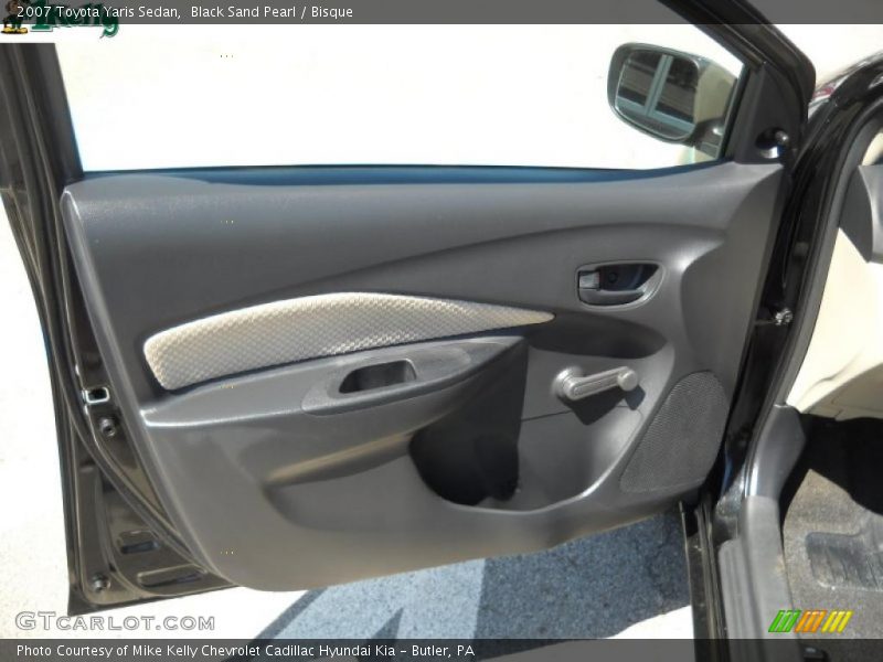 Black Sand Pearl / Bisque 2007 Toyota Yaris Sedan