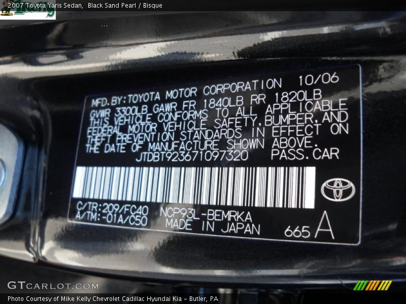 Black Sand Pearl / Bisque 2007 Toyota Yaris Sedan