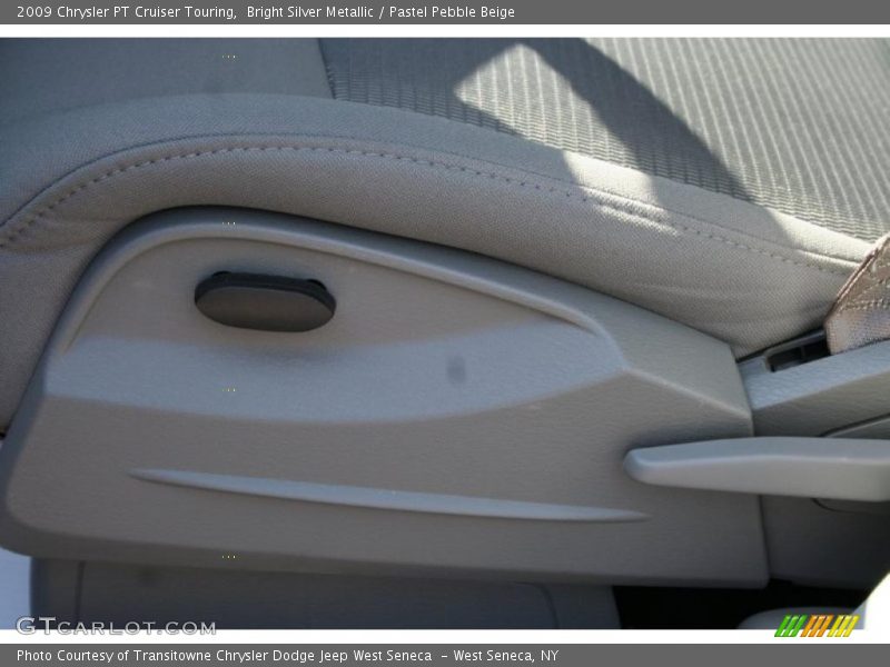 Bright Silver Metallic / Pastel Pebble Beige 2009 Chrysler PT Cruiser Touring