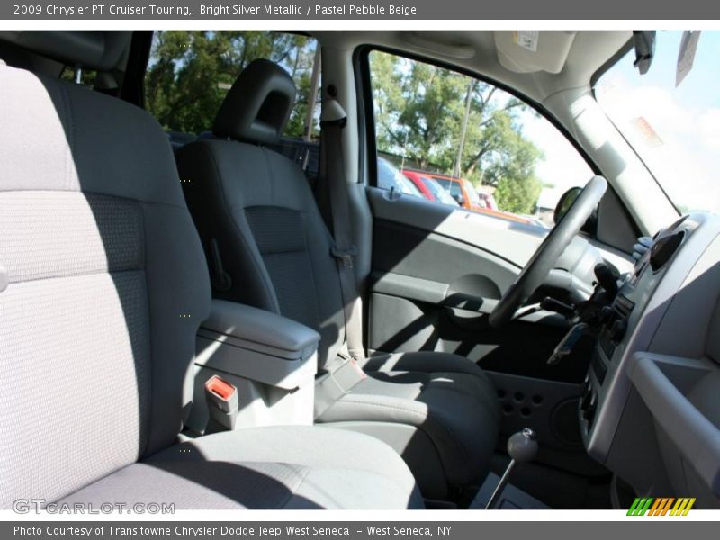 Bright Silver Metallic / Pastel Pebble Beige 2009 Chrysler PT Cruiser Touring