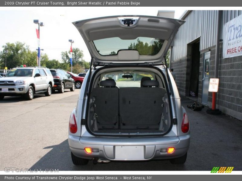 Bright Silver Metallic / Pastel Pebble Beige 2009 Chrysler PT Cruiser Touring