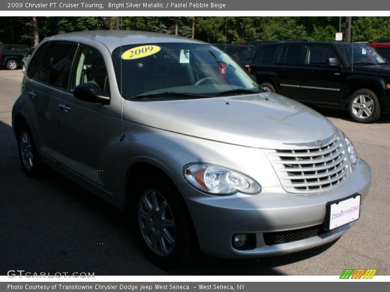 Bright Silver Metallic / Pastel Pebble Beige 2009 Chrysler PT Cruiser Touring
