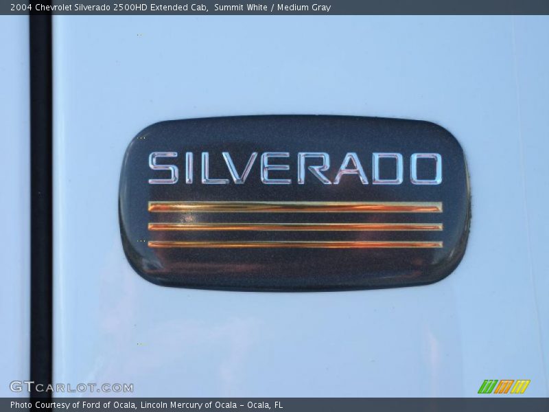 Summit White / Medium Gray 2004 Chevrolet Silverado 2500HD Extended Cab