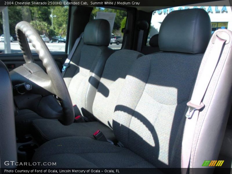 Summit White / Medium Gray 2004 Chevrolet Silverado 2500HD Extended Cab