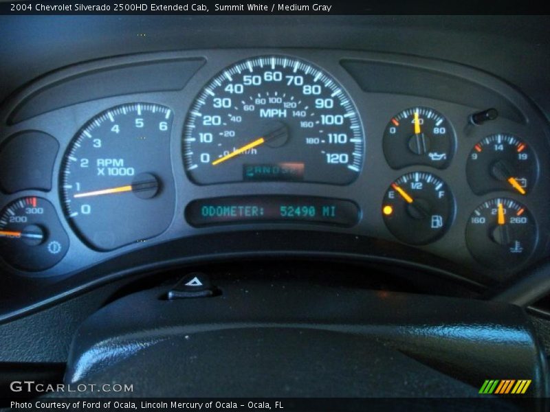 Summit White / Medium Gray 2004 Chevrolet Silverado 2500HD Extended Cab