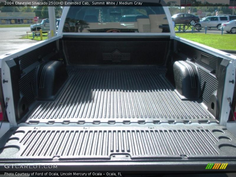 Summit White / Medium Gray 2004 Chevrolet Silverado 2500HD Extended Cab