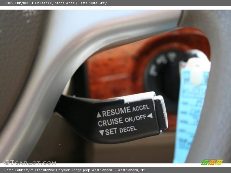 Stone White / Pastel Slate Gray 2009 Chrysler PT Cruiser LX