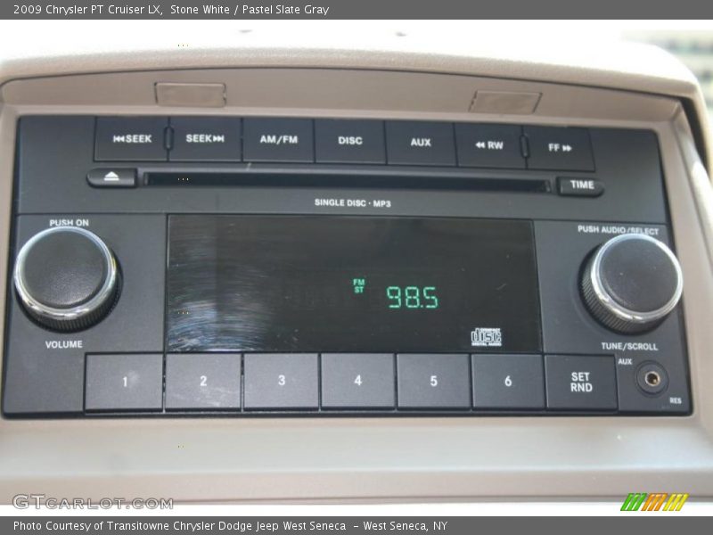 Stone White / Pastel Slate Gray 2009 Chrysler PT Cruiser LX