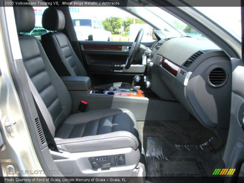 Wheat Beige Metallic / Anthracite 2005 Volkswagen Touareg V8