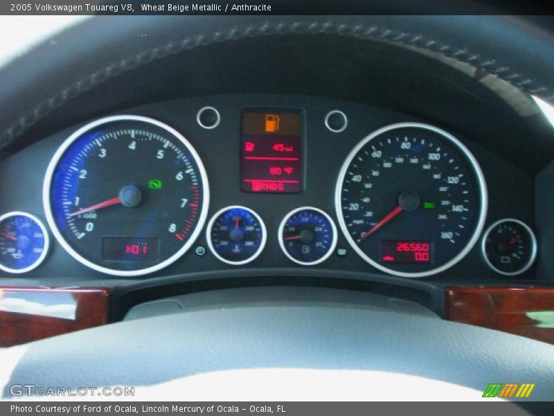 Wheat Beige Metallic / Anthracite 2005 Volkswagen Touareg V8