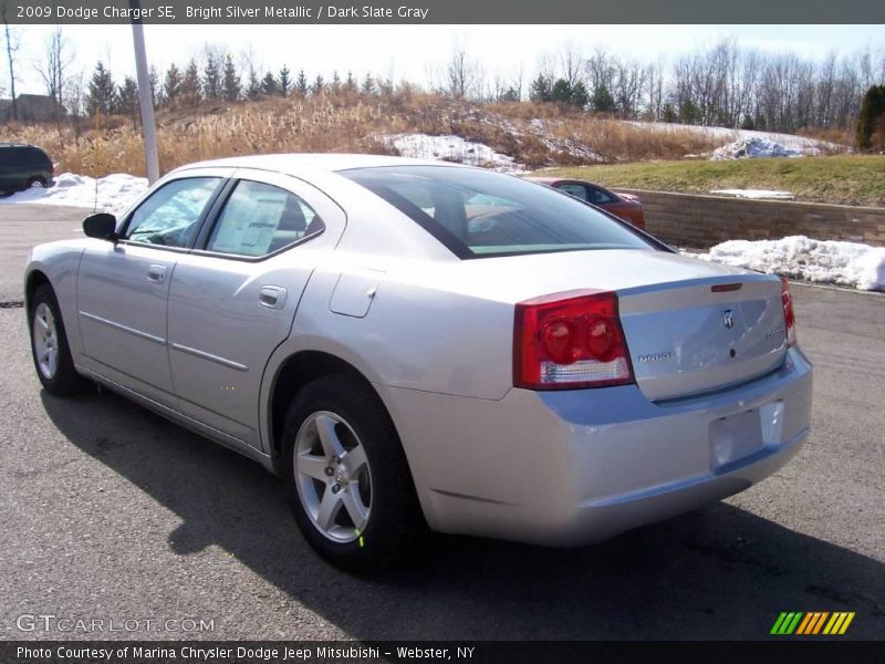 Bright Silver Metallic / Dark Slate Gray 2009 Dodge Charger SE