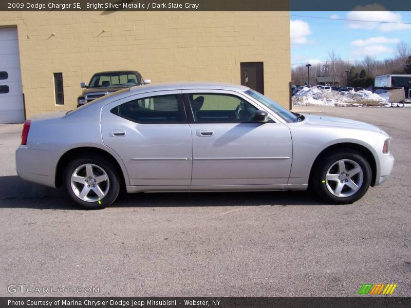 Bright Silver Metallic / Dark Slate Gray 2009 Dodge Charger SE